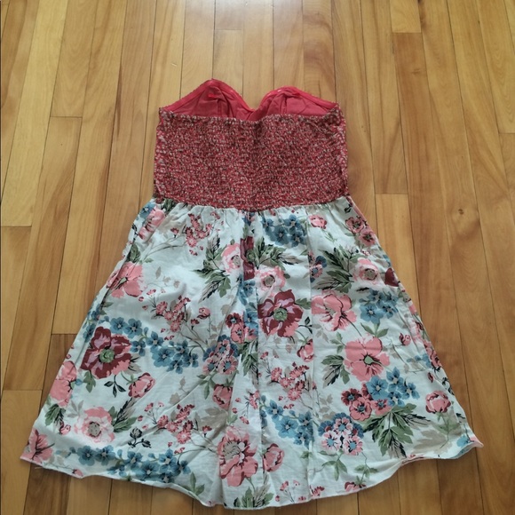 Floral Dress - Picture 2 of 3